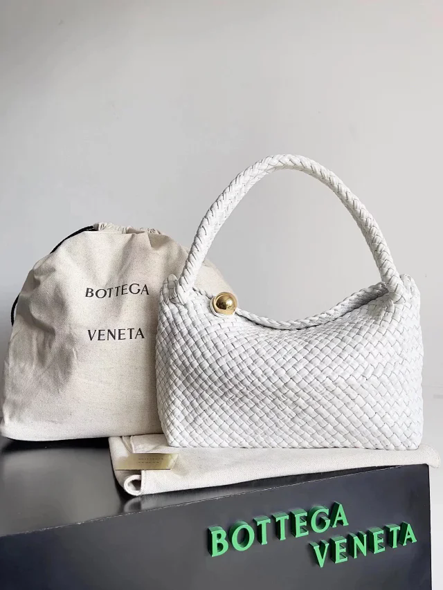 【BOTTEGA VENETA】ボッテガヴェネタ スーパーコピー トスカ イントレチャート スモール ハンドバッグ（716974V2EZ09233）