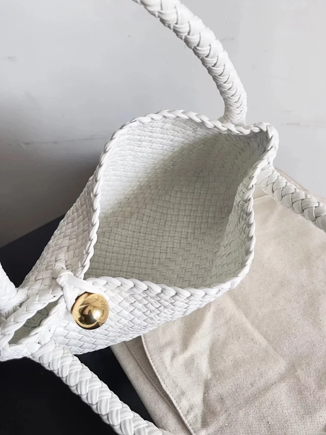 【BOTTEGA VENETA】ボッテガヴェネタ スーパーコピー トスカ イントレチャート スモール ハンドバッグ（716974V2EZ09233）