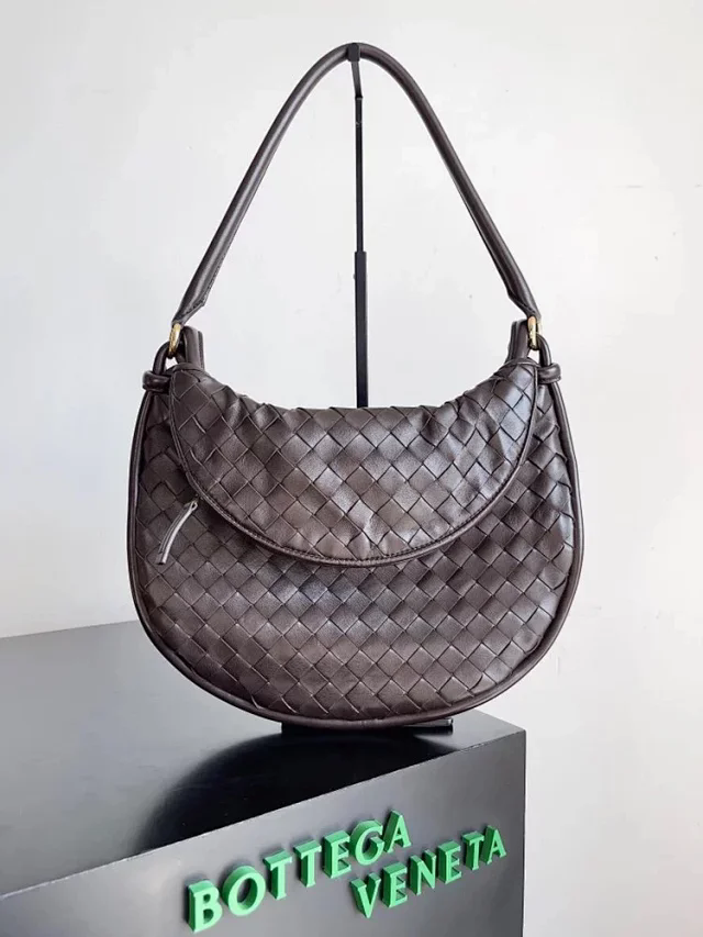 【BOTTEGA VENETA】ボッテガヴェネタ スーパーコピー ミディアム ジェメッリ ショルダーバッグ（764281VCPP12190）