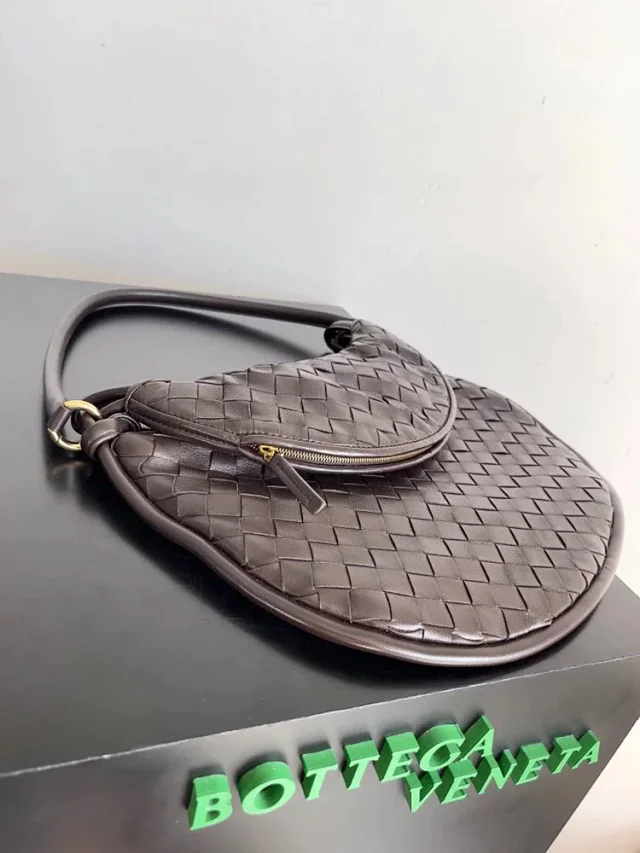 【BOTTEGA VENETA】ボッテガヴェネタ スーパーコピー ミディアム ジェメッリ ショルダーバッグ（764281VCPP12190）