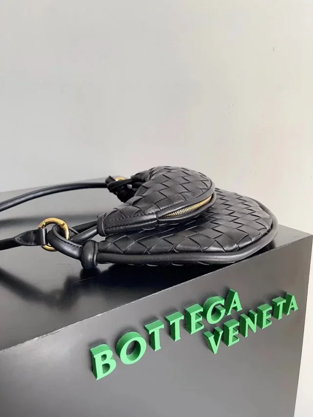 【BOTTEGA VENETA】ボッテガヴェネタ スーパーコピー スモール ジェメッリ ショルダーバッグ（776764VCPP11019）