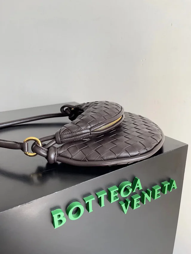 【BOTTEGA VENETA】ボッテガヴェネタ スーパーコピー スモール ジェメッリ ショルダーバッグ（776764VCPP12190）