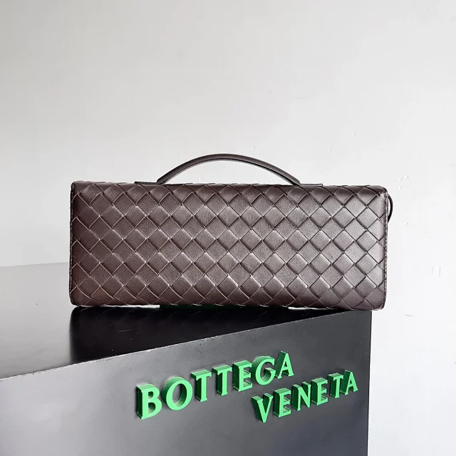【BOTTEGA VENETA】ボッテガヴェネタ スーパーコピー ハンドル付き ロング クラッチバッグ（741511VCPP32190）