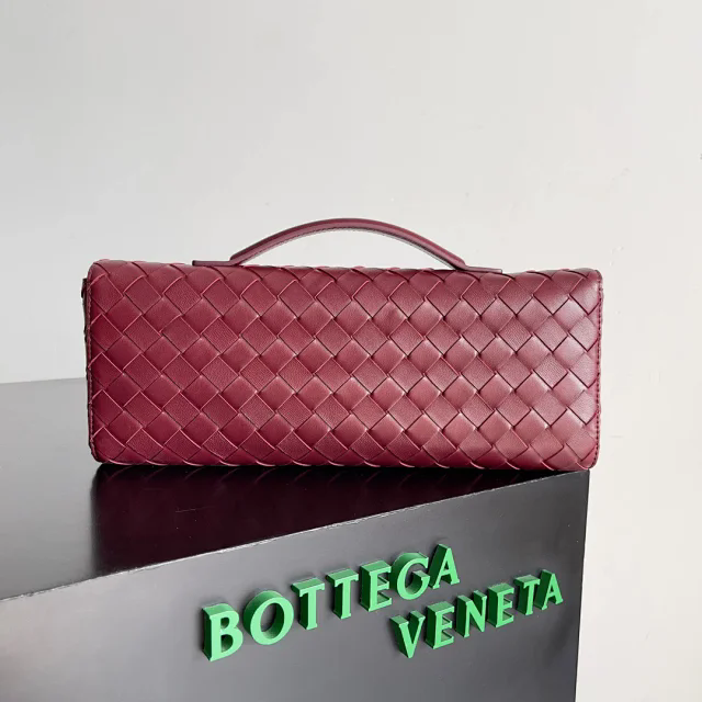 【BOTTEGA VENETA】ボッテガヴェネタ スーパーコピー ハンドル付き ロング クラッチバッグ（741511VCPP32250）