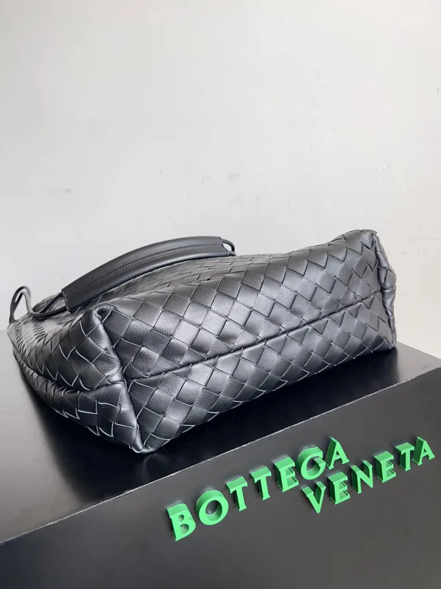 【BOTTEGA VENETA】ボッテガヴェネタ スーパーコピー サーディン ホーボー イントレチャート バッグ（765391VCRL21019）