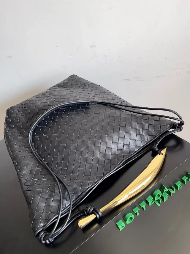 【BOTTEGA VENETA】ボッテガヴェネタ スーパーコピー サーディン ホーボー イントレチャート バッグ（765391VCRL21019）