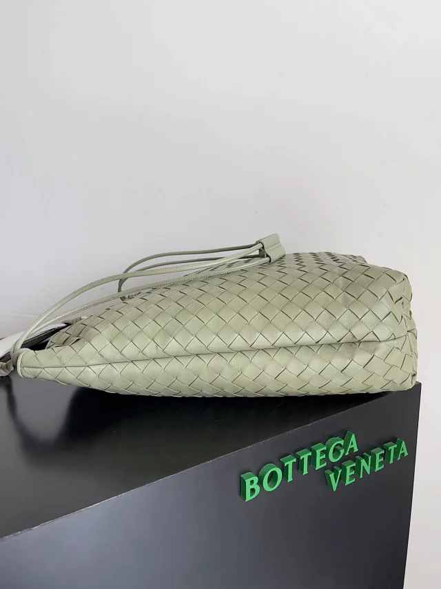 【BOTTEGA VENETA】ボッテガヴェネタ スーパーコピー サーディン ホーボー イントレチャート バッグ（765391VCRL22983）