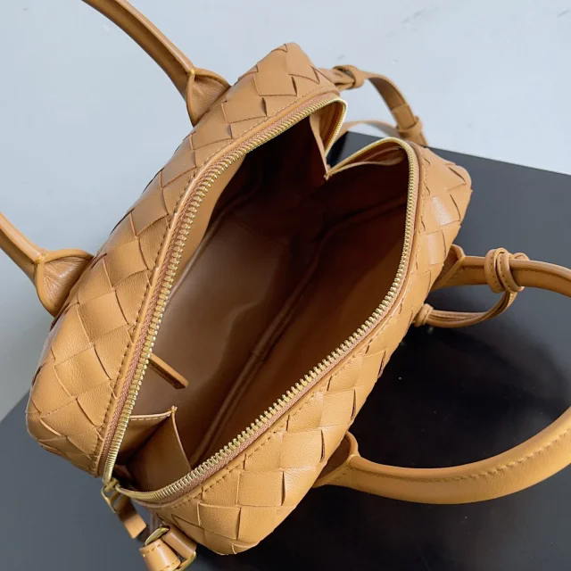 【BOTTEGA VENETA】ボッテガヴェネタ スーパーコピー Small Getaway レディースバッグ トートバッグ ショルダーバッグ（776736）