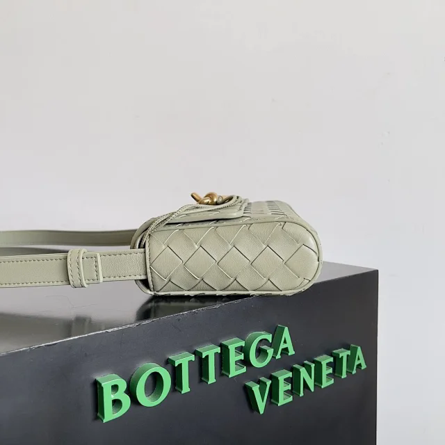【BOTTEGA VENETA】ボッテガヴェネタ スーパーコピー ミニ アンディアーモ クロスボディバッグ（755545）