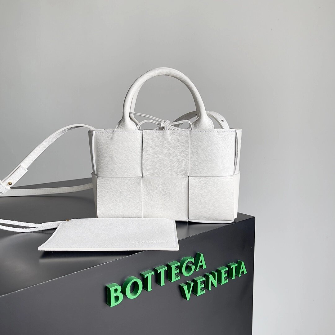 【BOTTEGA VENETA】ボッテガヴェネタ スーパーコピー キャンディー アルコ トートバッグ（729029VCP119009）