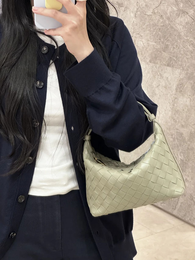 【BOTTEGA VENETA】ボッテガヴェネタ スーパーコピー イントレチャートレザーのミニショルダーバッグ アボカドグリーン（754443V3IV12916）