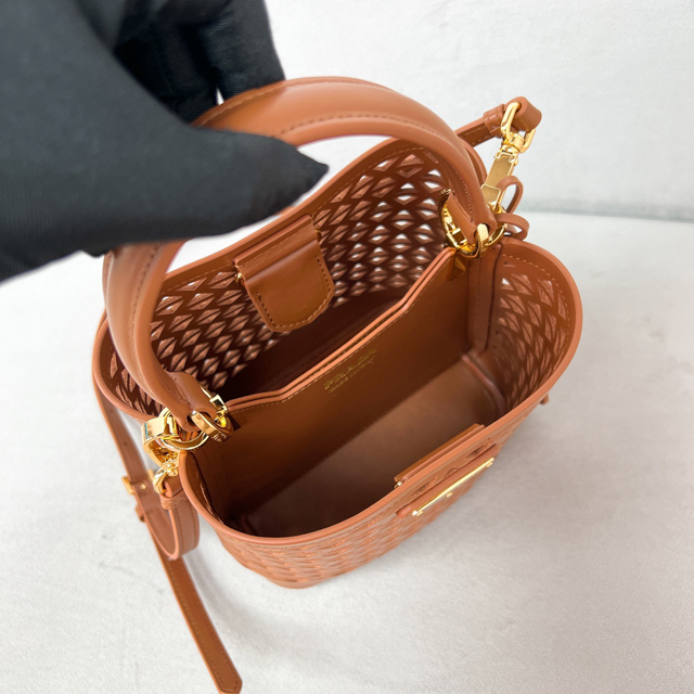【PRADA】プラダ スーパーコピー パニエ カットアウトモチーフ レザー ミニバッグ キャラメル（1BA217_2CY4_F03BH_V_OOO）
