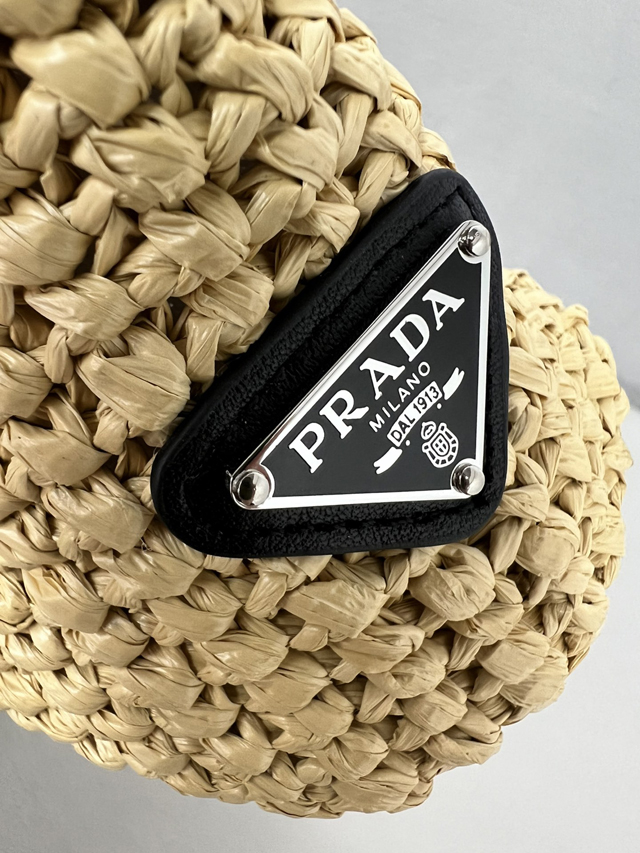 【PRADA】プラダ スーパーコピー スモール クロシェ トートバッグ ナチュラル（1BG422_2C2T_F0018_V_OOL）