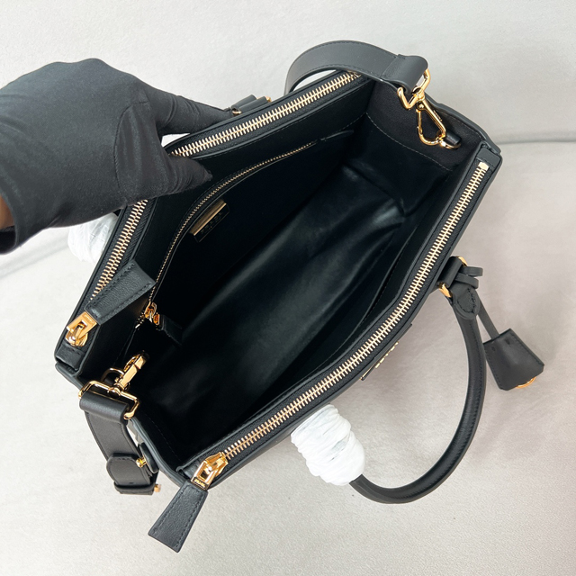 【PRADA】プラダ プラダ スーパーコピーガレリア ラージ ソフトグレインレザー バッグ ブラック（1BA274_2CYS_F0002_V_YO0）