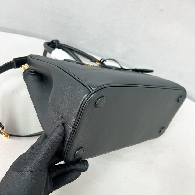 【PRADA】プラダ プラダ スーパーコピーガレリア ラージ ソフトグレインレザー バッグ ブラック（1BA274_2CYS_F0002_V_YO0）