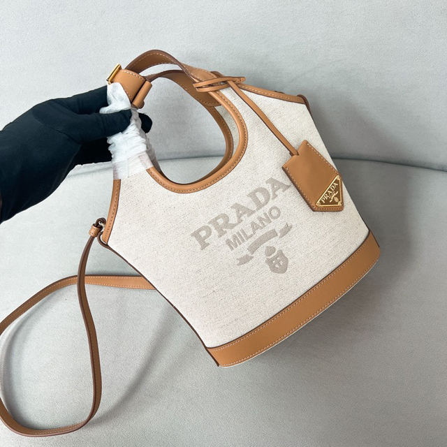 【PRADA】プラダ スーパーコピー リネンブレンドxレザー ミニバックルバッグ ナチュラル（1BE074_2DLI_F0018_V_OAH）