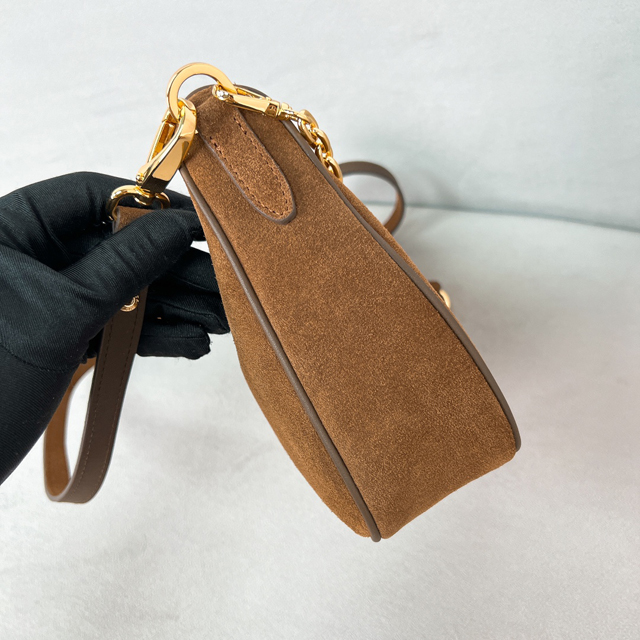 【PRADA】プラダ プラダ スーパーコピーRe-Edition スエード ミニバッグ ダークブラウン（1BC204_2C4S_F0324_V_QOO）