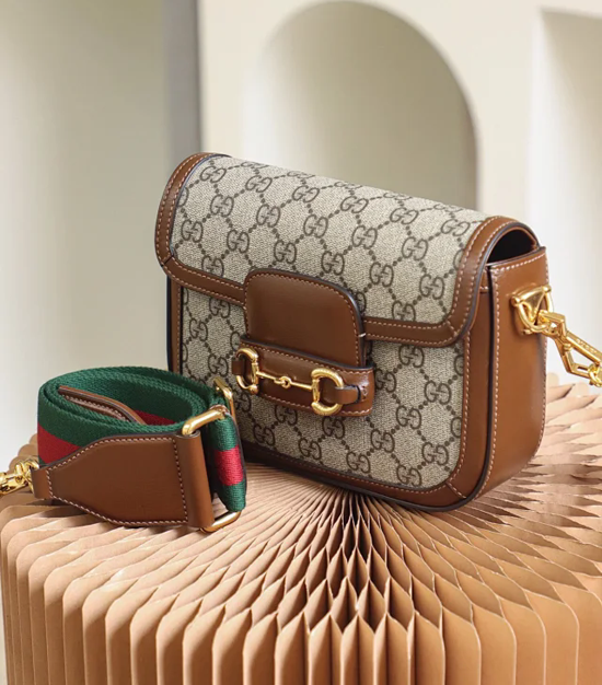 【GUCCI】グッチ スーパーコピー ホースビット 1955 GGスプリーム ミニ バッグ ブラウン（658574 HUHHG 8565）