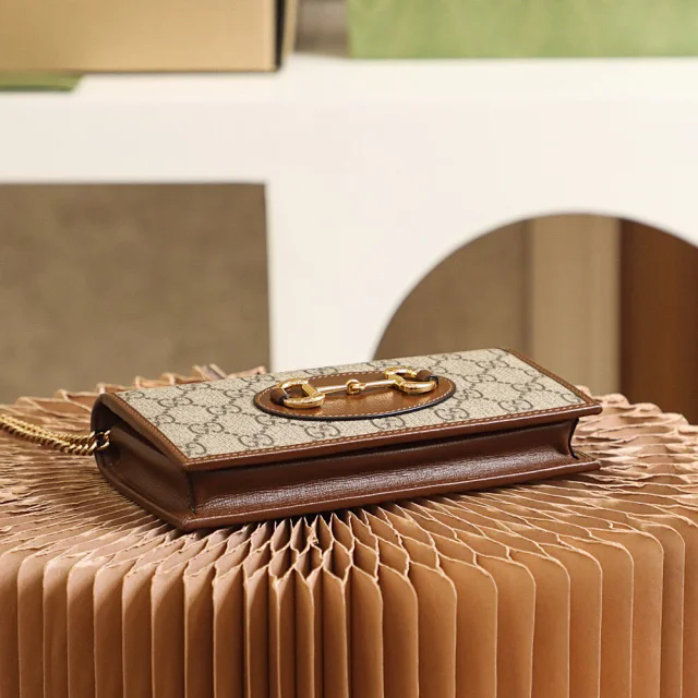 【GUCCI】グッチ スーパーコピー 1955ホースビット チェーン付きウォレット ブラウン（621892 92TCG 8563）