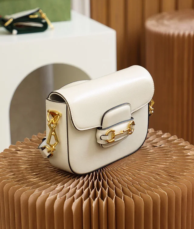 【GUCCI】グッチ スーパーコピー〔グッチ ホースビット 1955〕ミニ ショルダーバッグ ホワイト （‎658574 18YSG 9068）