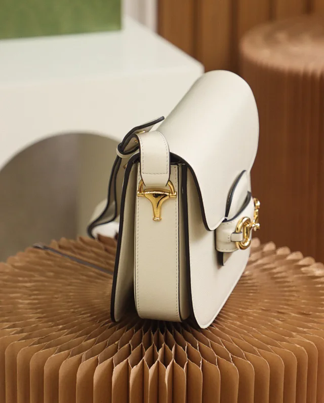  【GUCCI】グッチ スーパーコピー〔グッチ ホースビット 1955〕スモール ショルダーバッグ ホワイト（602204 1DB0G 9022）