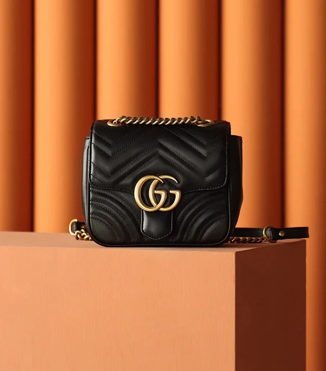 【GUCCI】グッチ スーパーコピー GGマーモント ミニ ショルダーバッグ（739682 AABZC 1000）