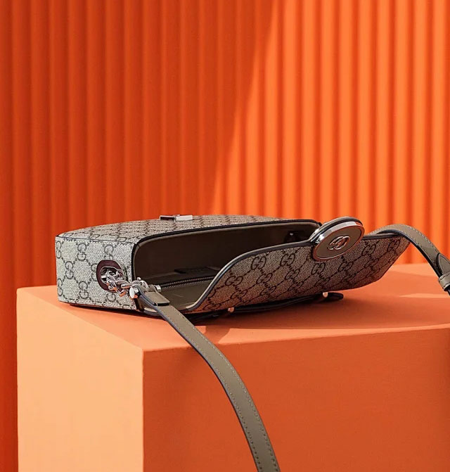  【GUCCI】グッチ スーパーコピー〔PETITE GG〕ミニ ショルダーバッグ（739722 FACJP 9769）