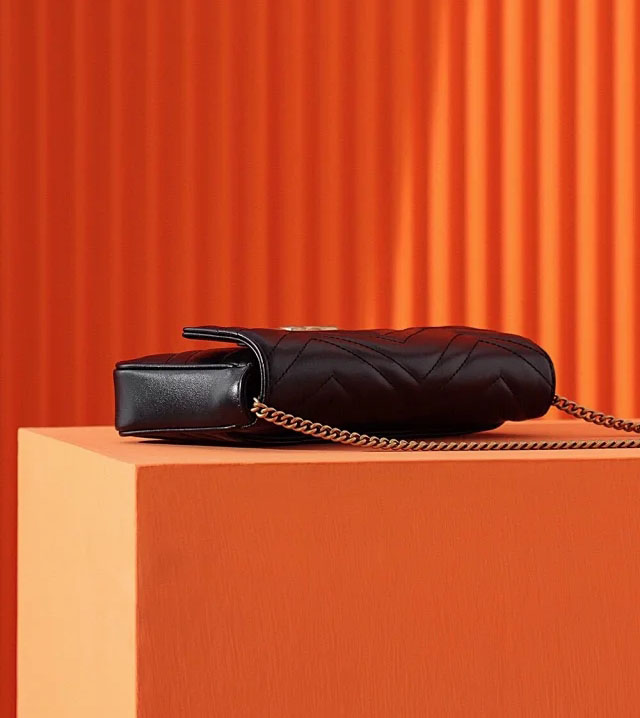 【GUCCI】グッチ スーパーコピー〔GGマーモント〕スーパーミニバッグ ブラック（‎751526 AACCE 1061）