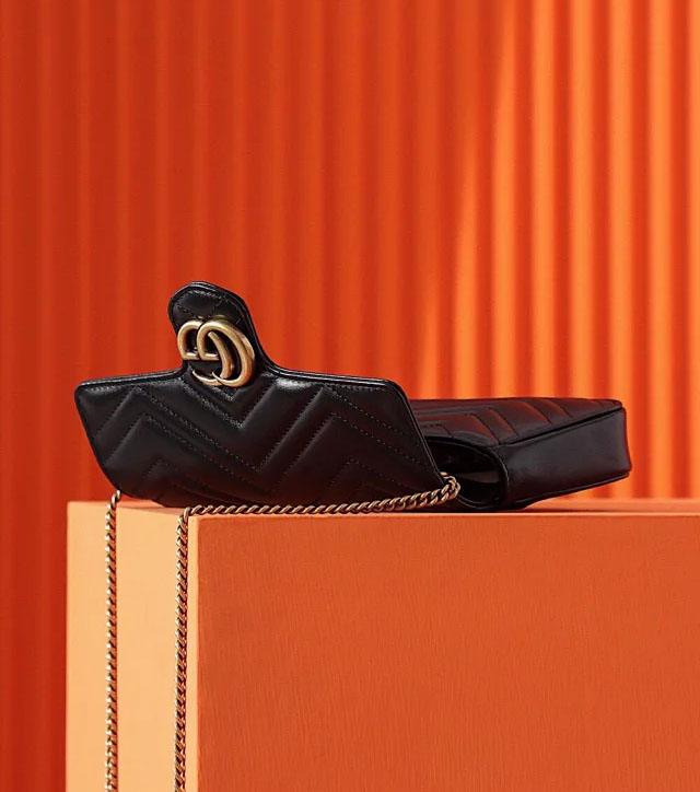 【GUCCI】グッチ スーパーコピー〔GGマーモント〕スーパーミニバッグ ブラック（‎751526 AACCE 1061）