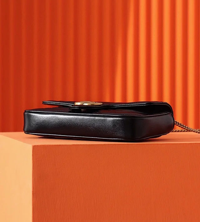 【GUCCI】グッチ スーパーコピー〔GGマーモント〕スーパーミニバッグ ブラック（‎751526 AACCE 1061）