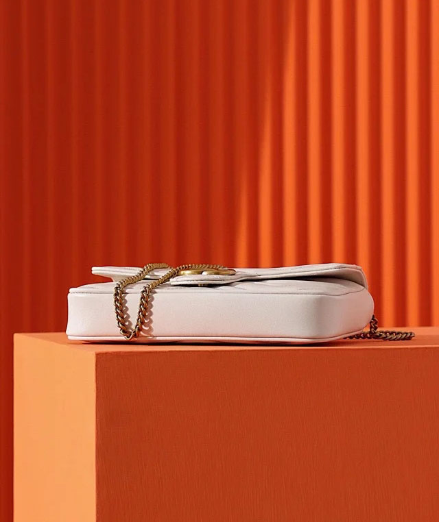 【GUCCI】グッチ スーパーコピー〔GGマーモント〕スーパーミニバッグ ホワイト（751526 AACCE 9053）