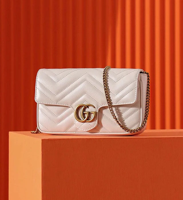 【GUCCI】グッチ スーパーコピー〔GGマーモント〕スーパーミニバッグ ホワイト（751526 AACCE 9053）