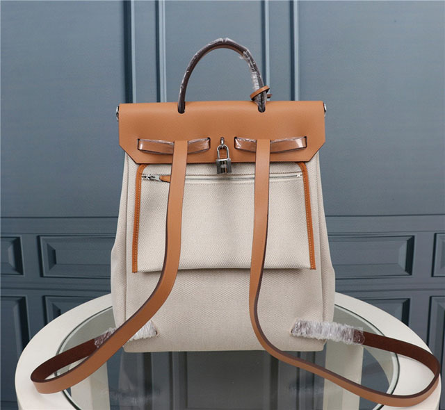 【HERMES】エルメス スーパーコピー エールバッグ・ア・ド・ジップ・リターン バックパック ベージュ（H077782CKAB）