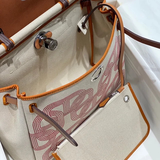 【HERMES】エルメス スーパーコピー エールバッグ・ジップ 31 ルトゥルネ ベージュ（H084264）