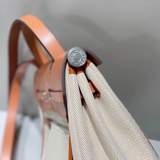 【HERMES】エルメス スーパーコピー エールバッグ・ジップ 31 ルトゥルネ ベージュ（H084264）