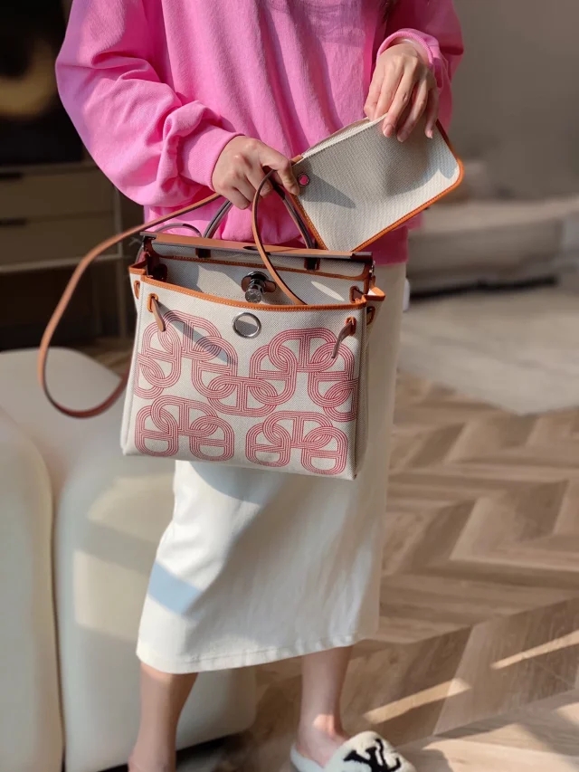 【HERMES】エルメス スーパーコピー エールバッグ・ジップ 31 ルトゥルネ ベージュ（H084264）
