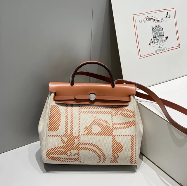 【HERMES】エルメス スーパーコピー エールバッグ・ジップ 31 ルトゥルネ ブラウン/ベージュ（H083407CKAC）