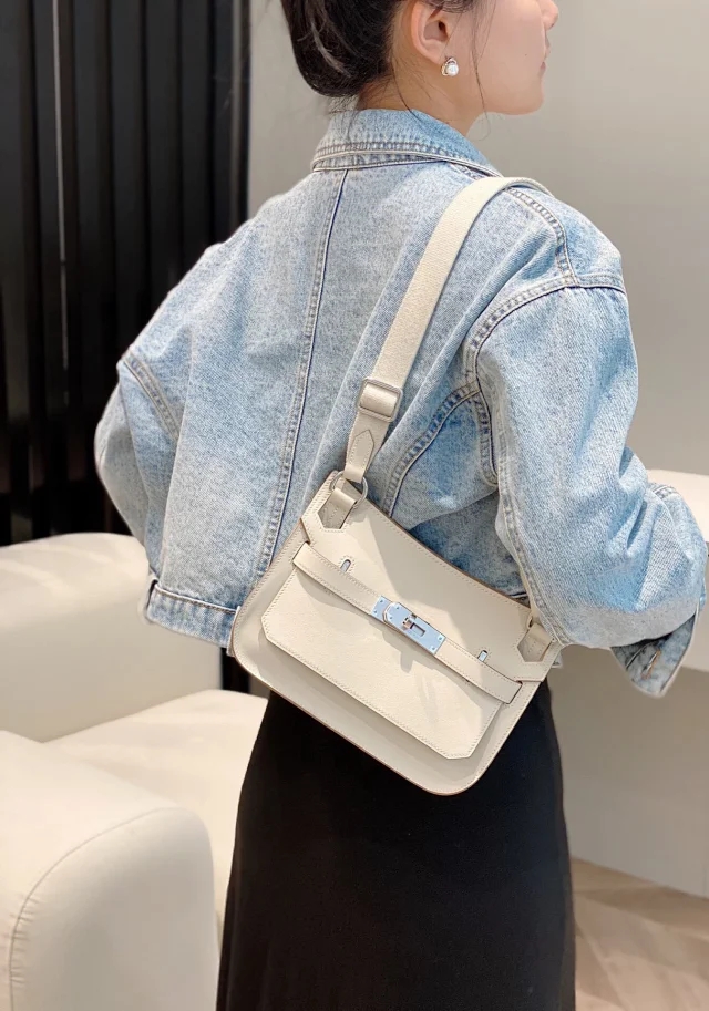 【HERMES】エルメス スーパーコピー ジプシエール ミニ ショルダーバッグ ホワイト（H083982CCBO）