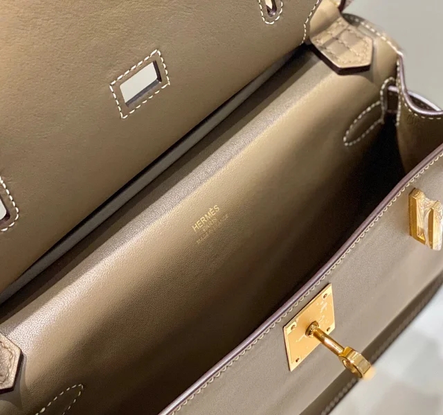 【HERMES】エルメス スーパーコピー ジプシエール ミニ ショルダーバッグ エトゥープ（H084047CKAG）