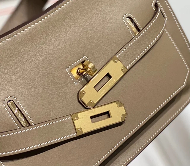 【HERMES】エルメス スーパーコピー ジプシエール ミニ ショルダーバッグ エトゥープ（H084047CKAG）