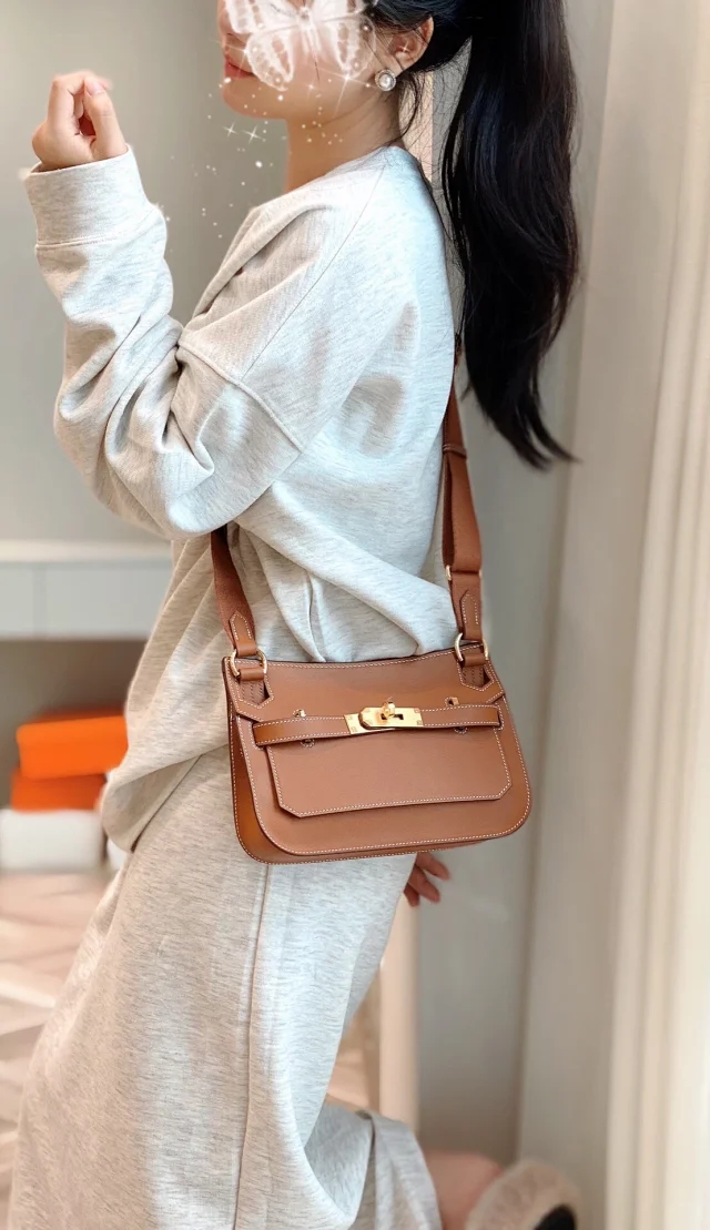 【HERMES】エルメス スーパーコピー ジプシエール ミニ ショルダーバッグ ブラウン（H084047CCAA）