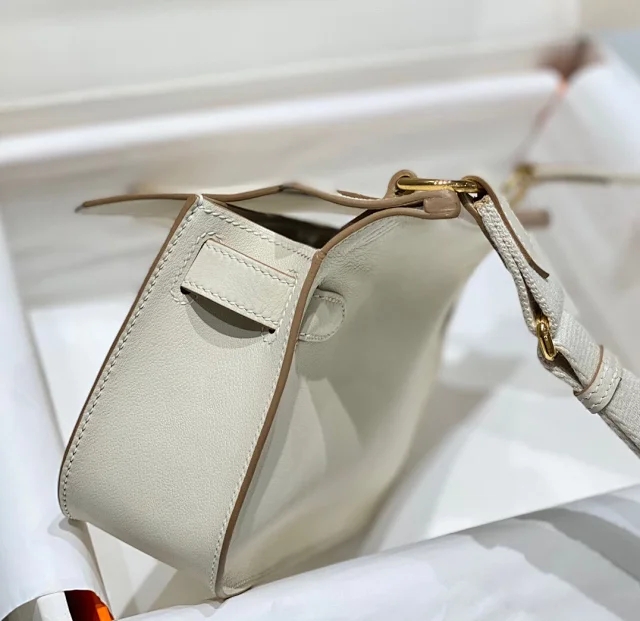 【HERMES】エルメス スーパーコピー ジプシエール ミニ ショルダーバッグ ホワイト（H083982CCBO）