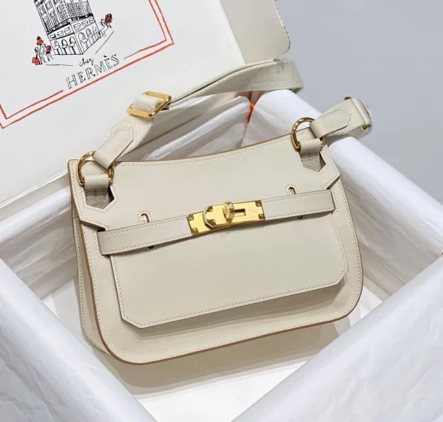 【HERMES】エルメス スーパーコピー ジプシエール ミニ ショルダーバッグ ホワイト（H083982CCBO）