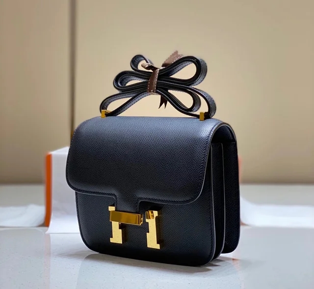 【HERMES】エルメス スーパーコピー コンスタンスミニ 18 ショルダーバッグ ブラック（H083905CD89）