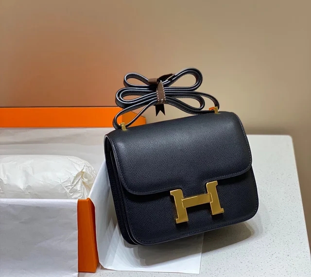 【HERMES】エルメス スーパーコピー コンスタンスミニ 18 ショルダーバッグ ブラック（H083905CD89）
