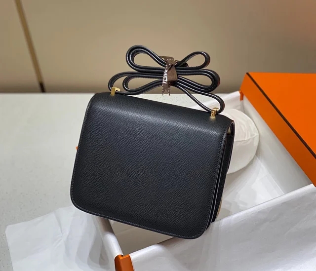 【HERMES】エルメス スーパーコピー コンスタンスミニ 18 ショルダーバッグ ブラック（H083905CD89）