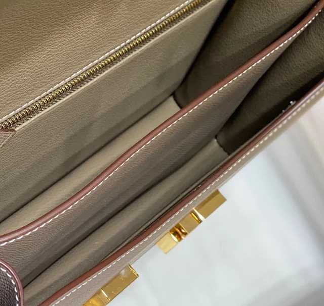 【HERMES】エルメス スーパーコピー コンスタンスミニ 18 ショルダーバッグ エトゥープ（H083905CD89）