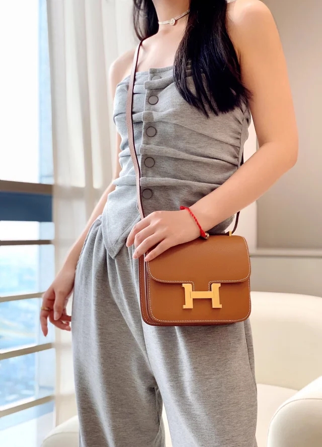 【HERMES】エルメス スーパーコピー コンスタンスミニ 18 ショルダーバッグ ブラウン（H083905CD89）