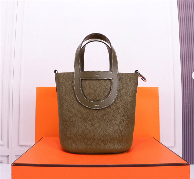【HERMES】エルメス スーパーコピー インザループ 18 バッグ エトゥープ（H084274CCAW）