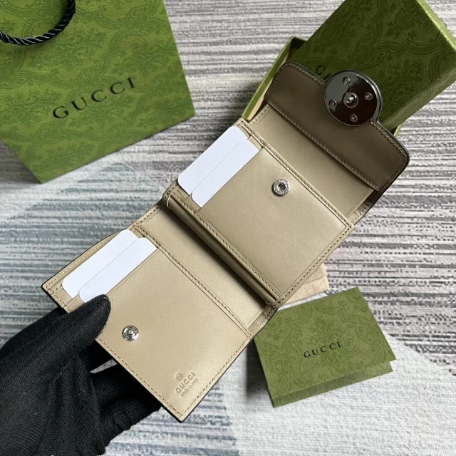 【GUCCI】グッチ 〔PETITE GG〕ミディアム ウォレット（760197 92TIG 9770）